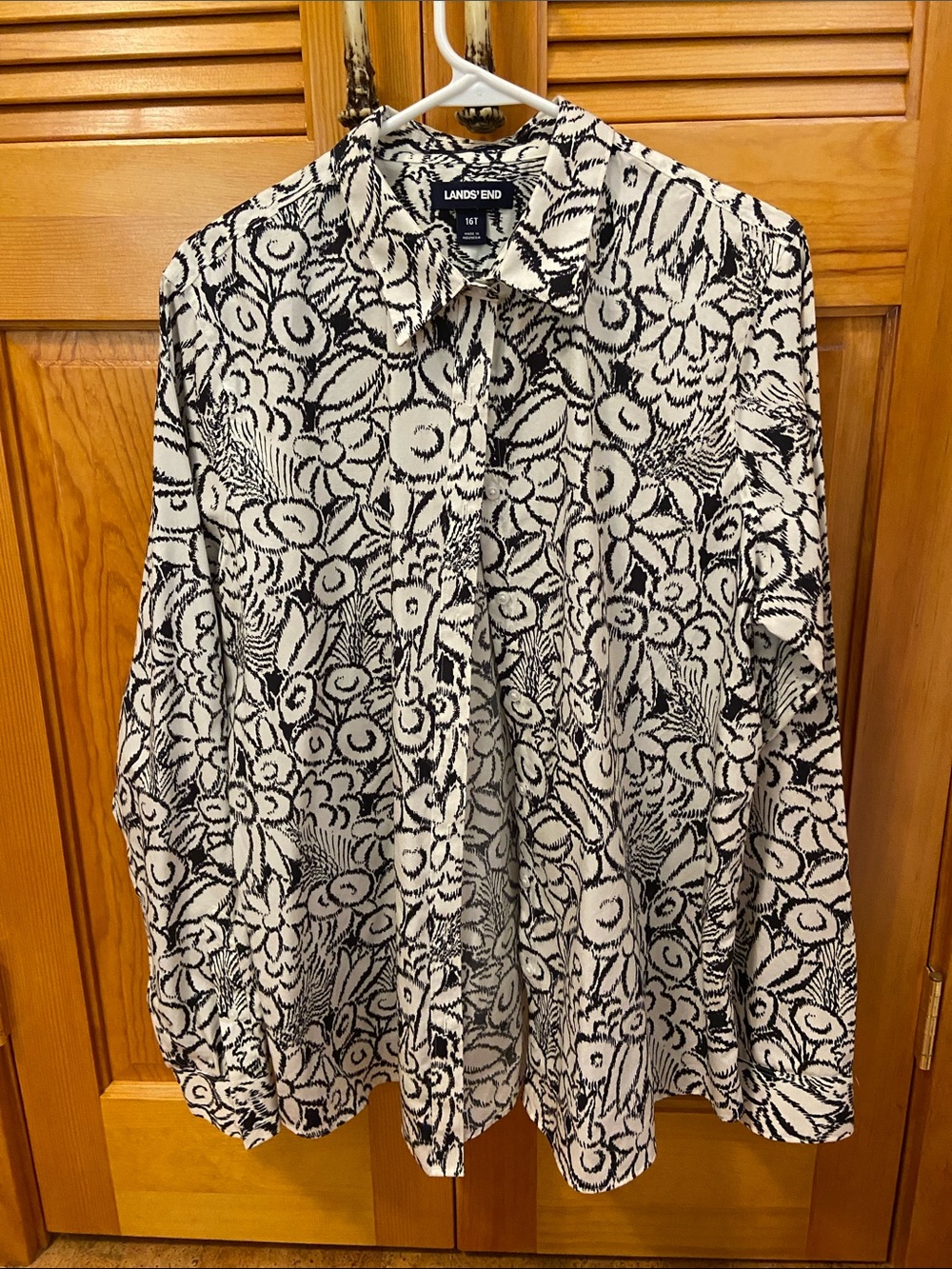Lands' End Supima Cotton No Irom Black and White Floral-Print Blouse - TALL